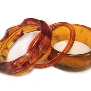 Elegant Amber Bakelite Bangle Set